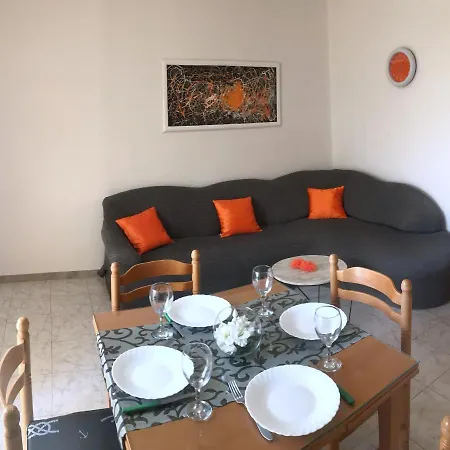 Apartment Ana *
